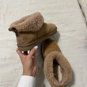 UGG Women's Tan Sheepskin Slippers